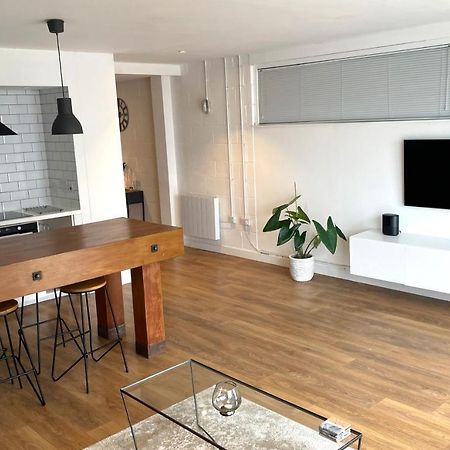 Spacious Industrial Style Apartment 런던 외부 사진