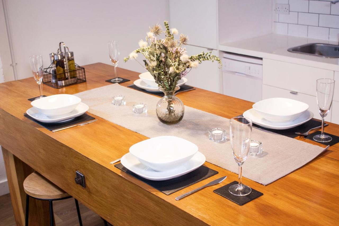 Spacious Industrial Style Apartment 런던 외부 사진
